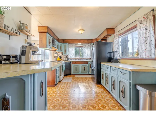 $319,000 | 40352 Holley Heights Loop, Sweet Home, OR 97386