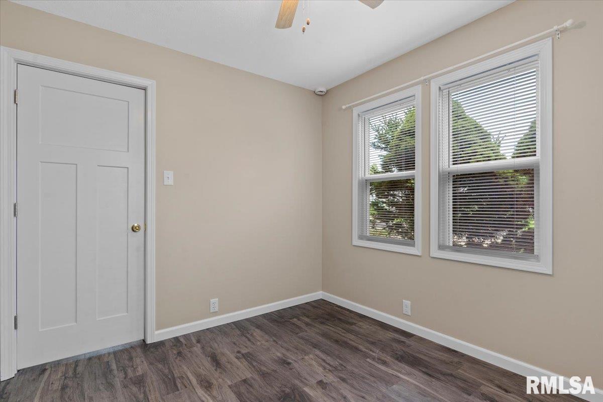 813 North Stephens Avenue Springfield, IL 62702 - Photo 11 of 25