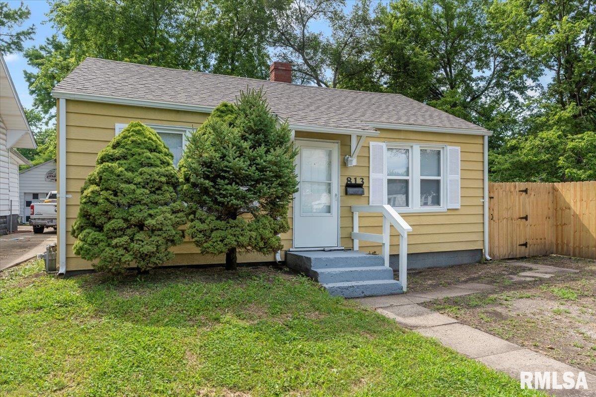813 North Stephens Avenue Springfield, IL 62702 - Photo 3 of 25
