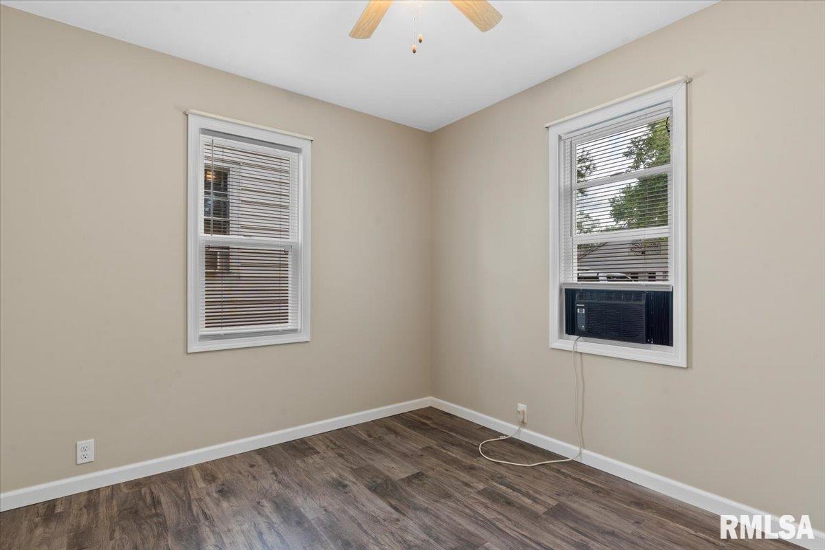 813 North Stephens Avenue Springfield, IL 62702 - Photo 10 of 25