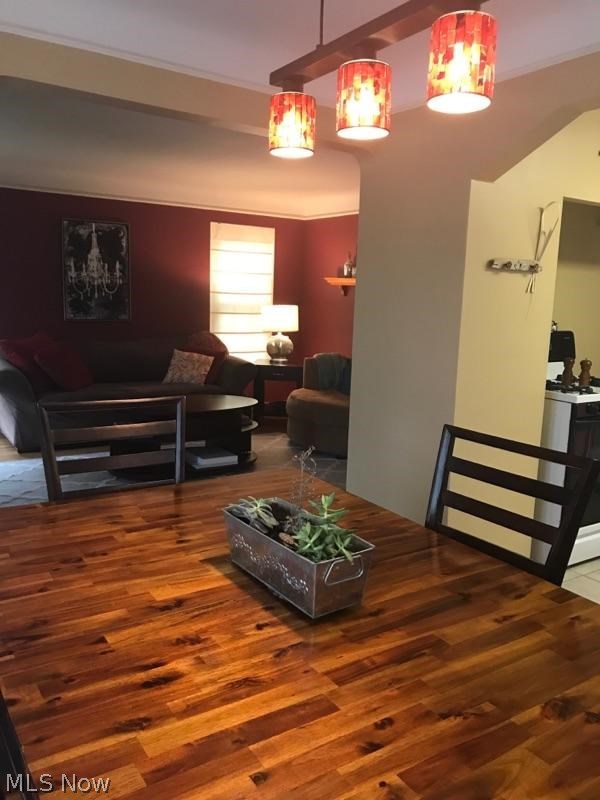 15907 Munn Road Cleveland, OH 44111 - Photo 4 of 21 Gallery Image 4