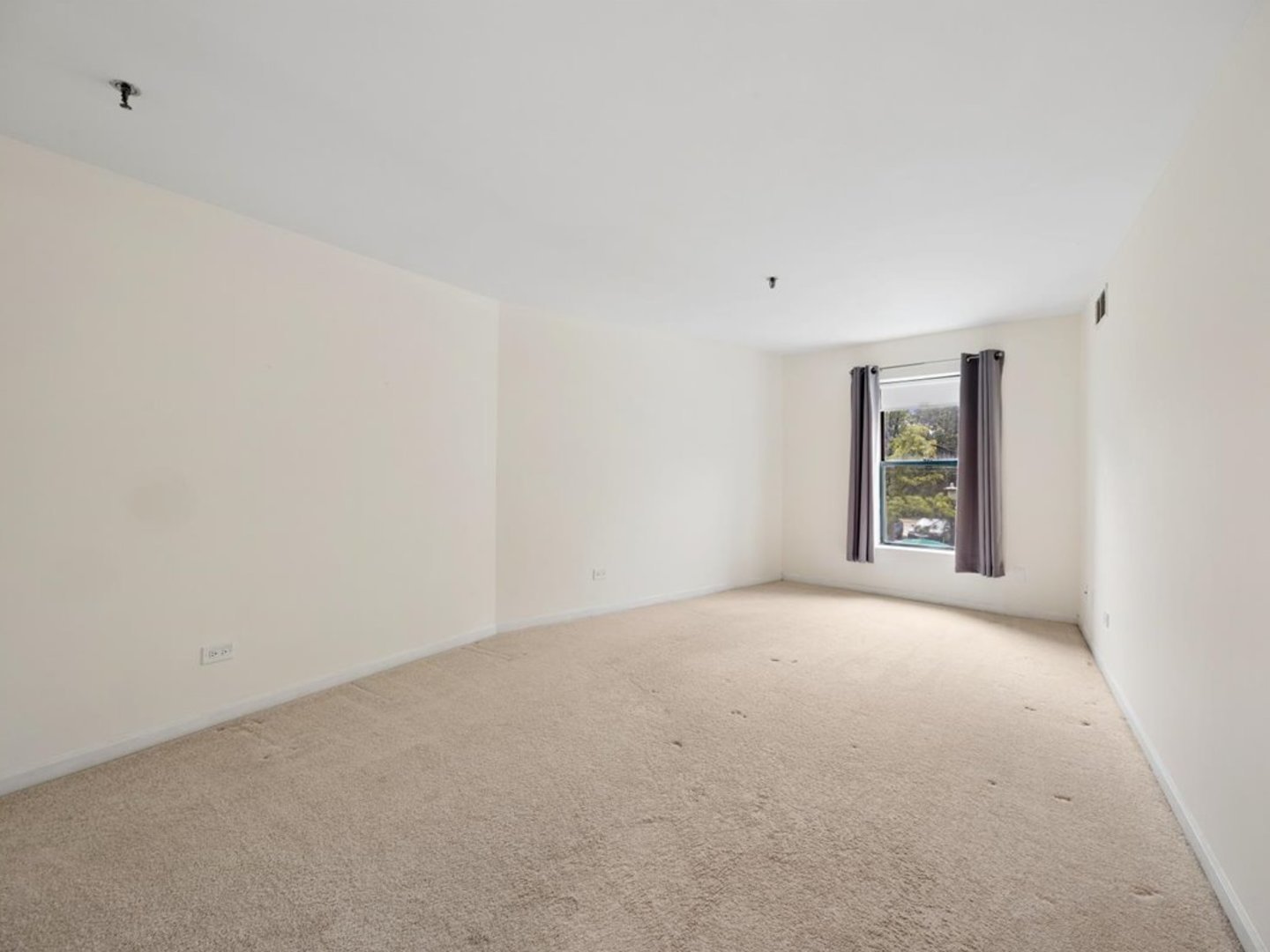 3265 Kirchoff Road, Unit 217 Rolling Meadows, IL 60008 - Photo 10 of 16