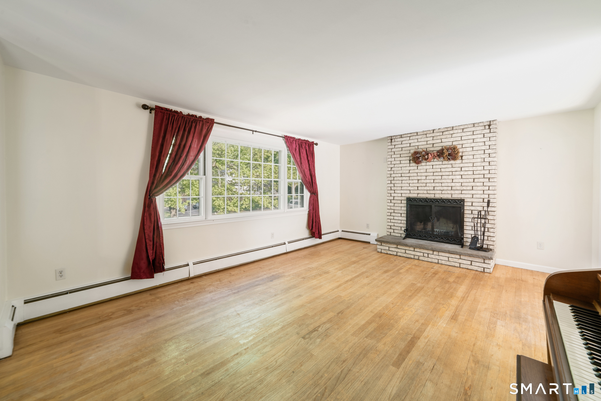 91 Booth Hill Road Shelton, CT 06484 - Photo 3 of 39
