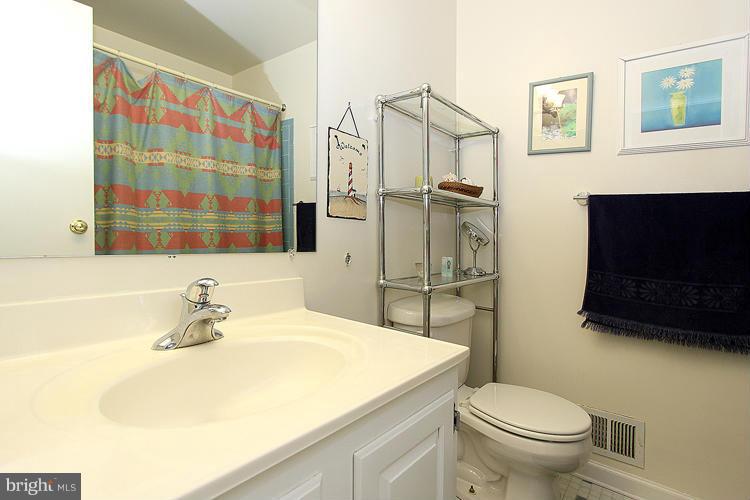11002 Howland Drive Reston, VA 20191 - Photo 16 of 30 Bath