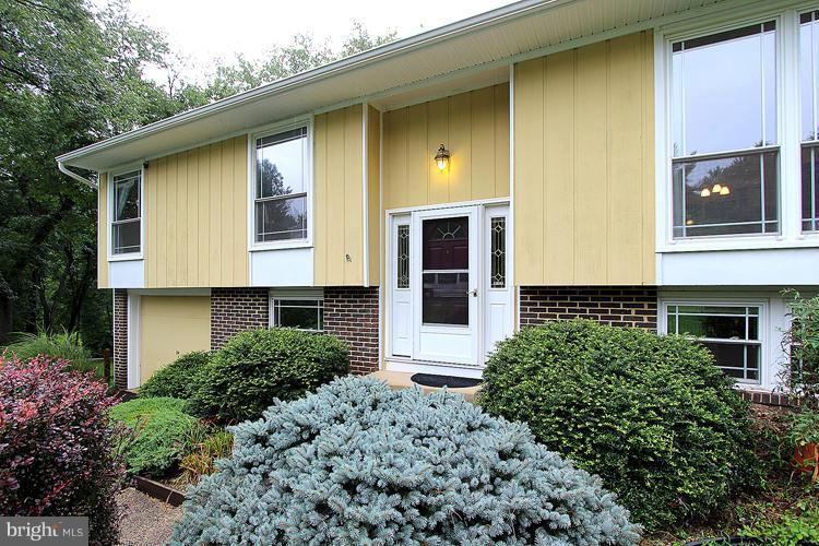 11002 Howland Drive Reston, VA 20191 - Photo 3 of 30 Exterior (Front)