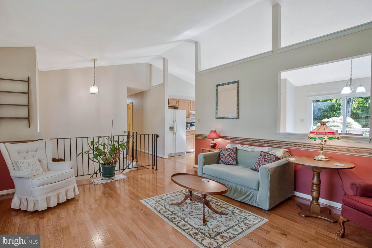 70 South View Drive Huntingtown, MD 20639 - Photo 3 of 34 a living room with furniture and wooden floor