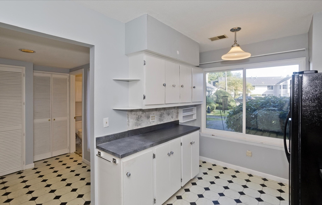 409 Nassau Drive, Unit 409 Springfield, MA 01129 - Photo 10 of 40 Gallery Image 10