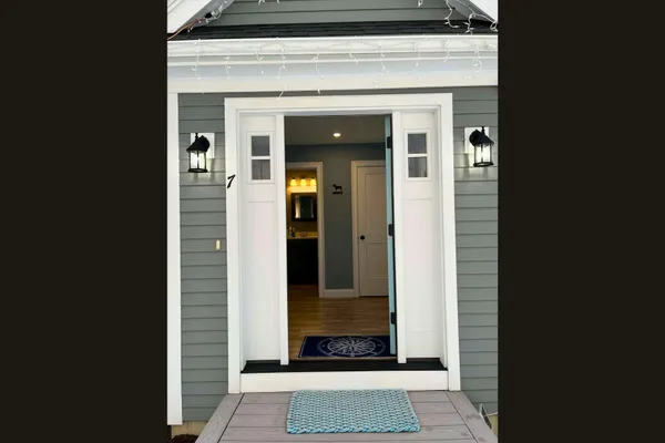 $1,100,000 | 7 Maxwell Lane, Sandwich, MA 02563