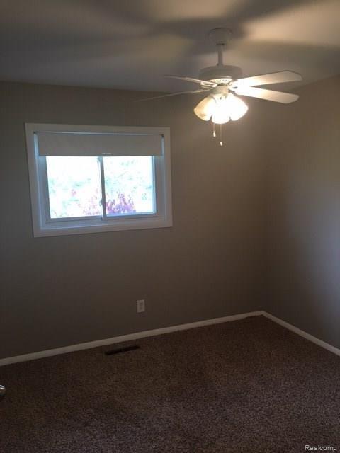 5424 Wakefield Road Grand Blanc, MI 48439 - Photo 9 of 25 IMG_0921 (2).jpg