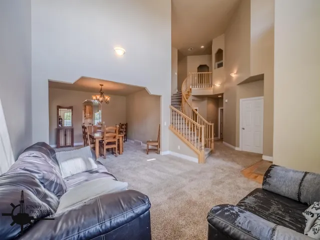 $949,999 | 4432 East 24th Street, Casper, WY 82609