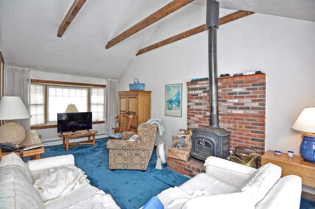 8 Alandale Road Medford, MA 02155 - Photo 12 of 32 Gallery Image 12