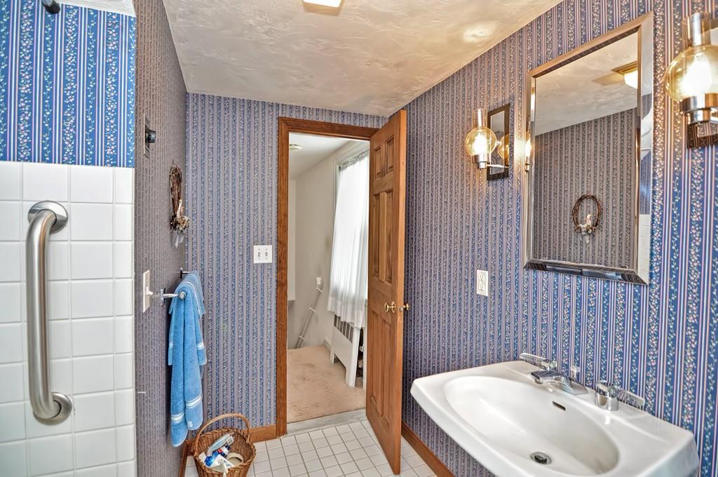 8 Alandale Road Medford, MA 02155 - Photo 28 of 32 Gallery Image 28