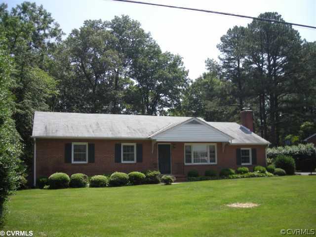 8405 Colebrook Road Richmond, VA 23227 - Photo 1 of 10 Exterior Front - Welcome to 8405 Colebrook...a nic