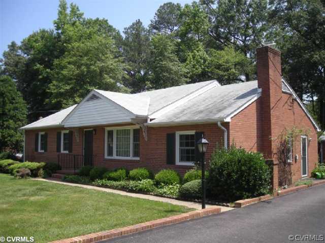 8405 Colebrook Road Richmond, VA 23227 - Photo 2 of 10 Exterior Front - Side view of home, note paved dri