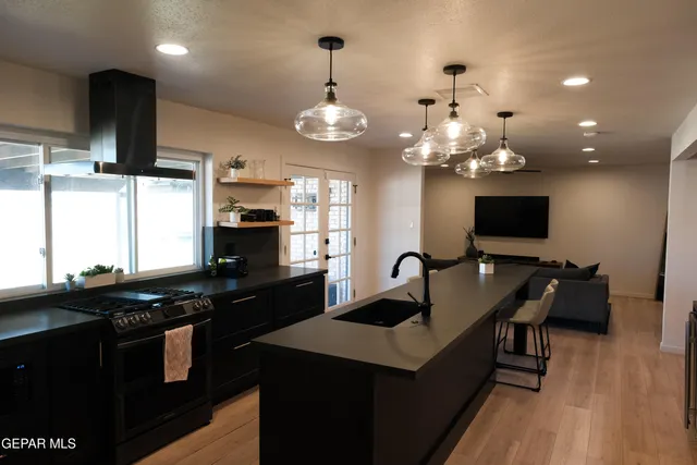 $2,200 | 9001 Lait Drive, El Paso, TX 79925