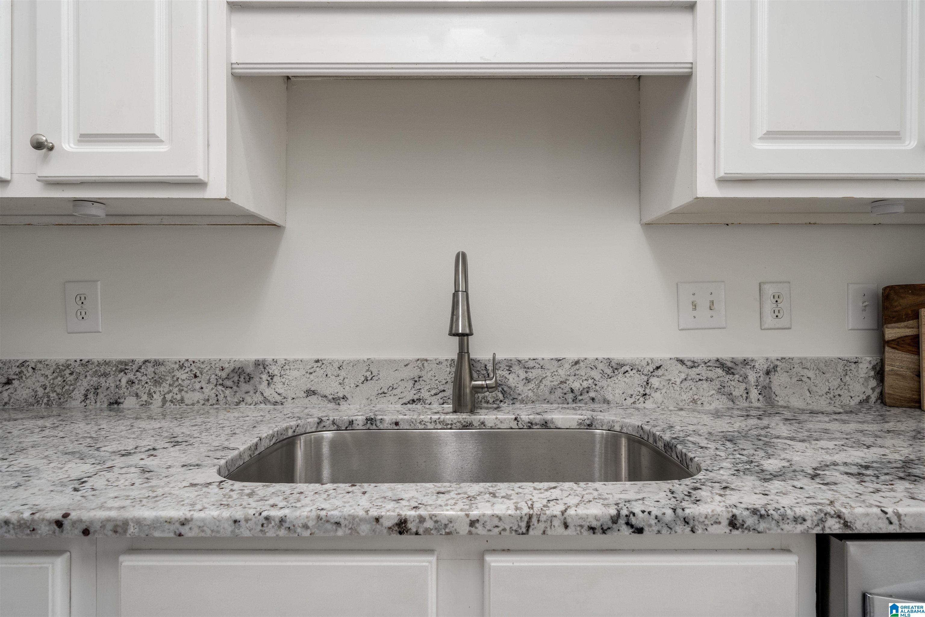 799 Reach Crest Birmingham, AL 35242 - Photo 11 of 23