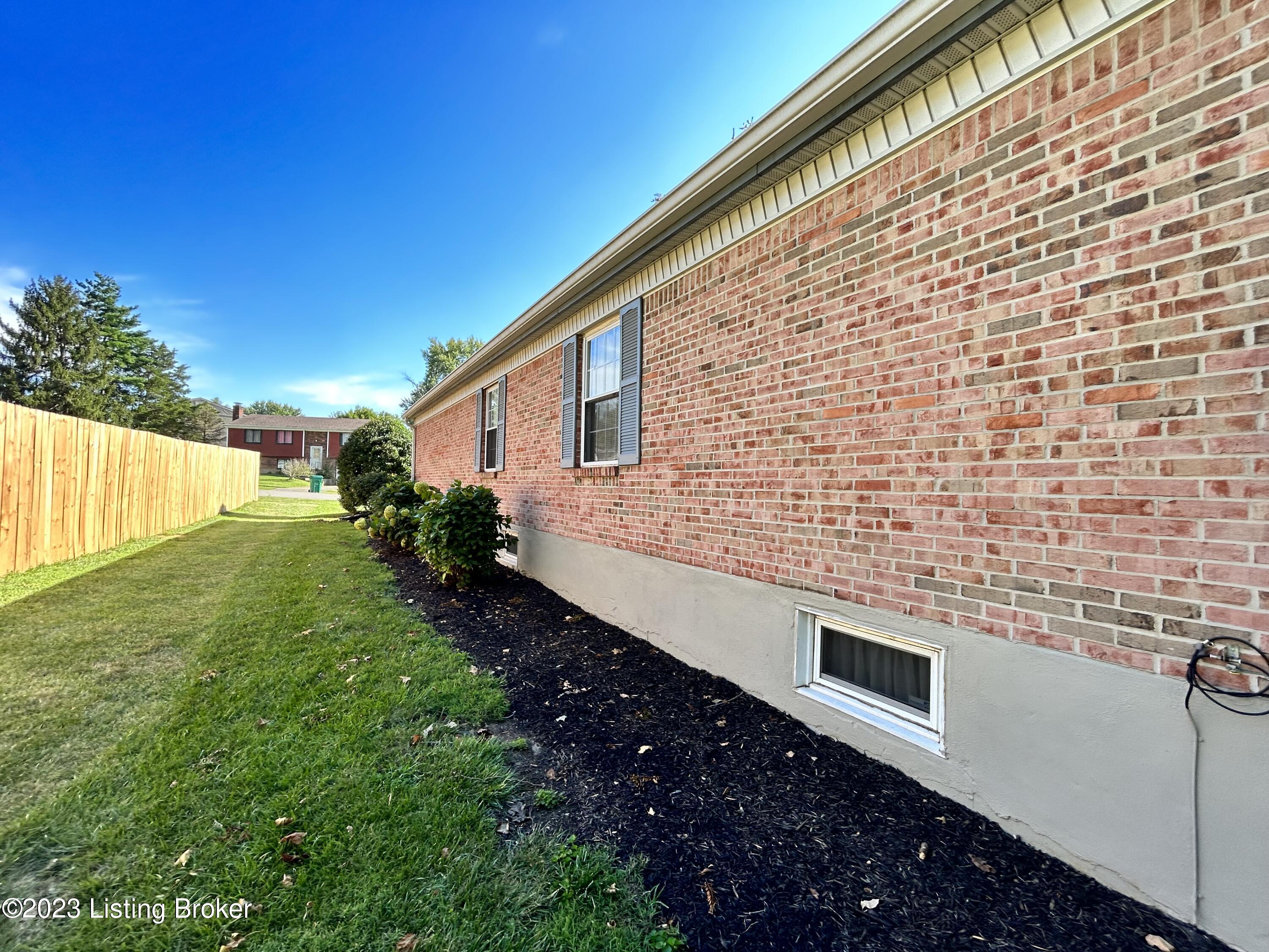6409 Overton Road Louisville, KY 40228 - Photo 31 of 32 IMG_3726