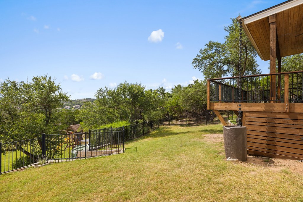 17133 Majestic Ridge Road Austin, TX 78738 - Photo 33 of 40