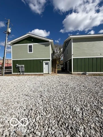 $950 | 18 Schiller Street, Indianapolis, IN 46225