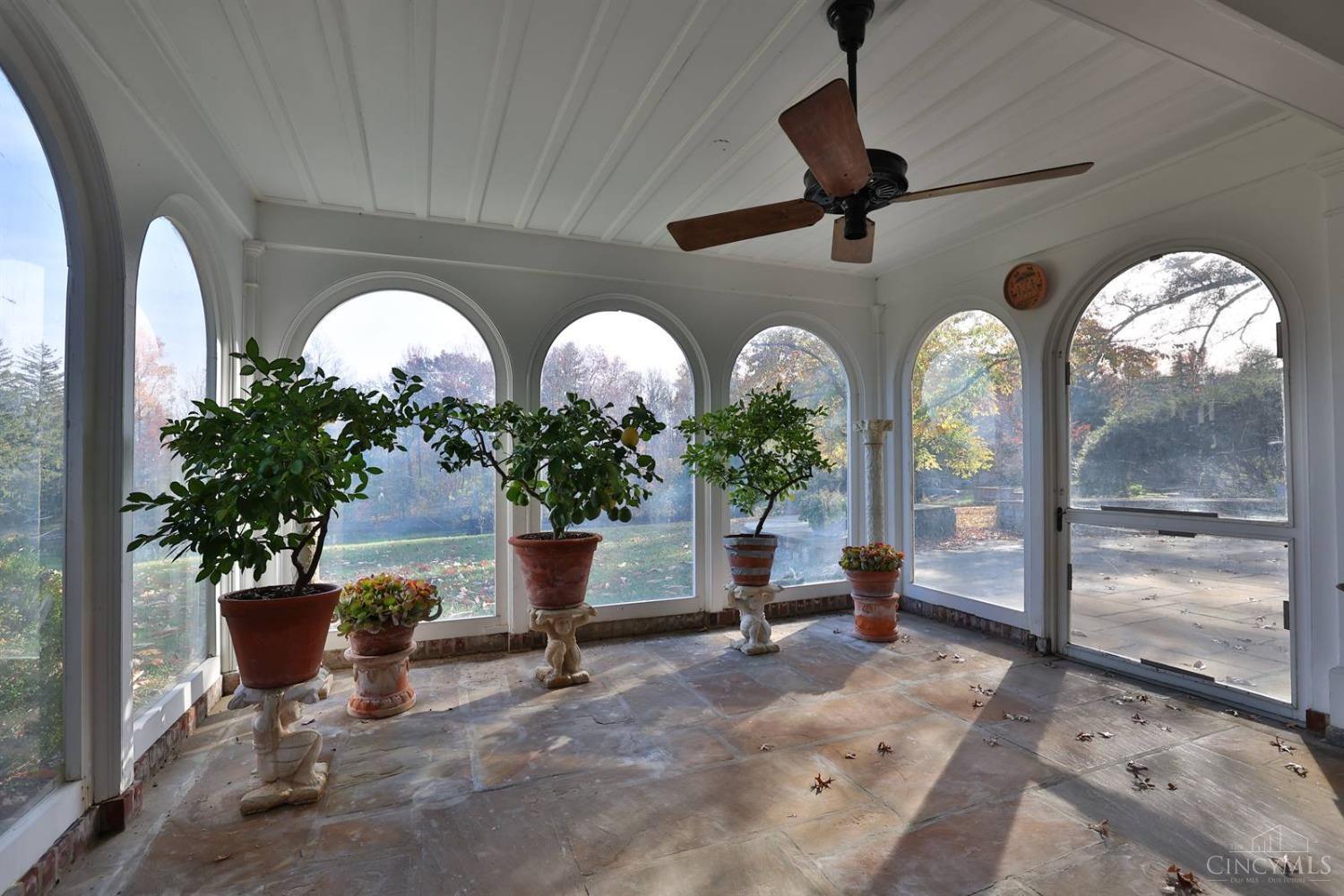9575 Cunningham Road Cincinnati, OH 45243 - Photo 21 of 50