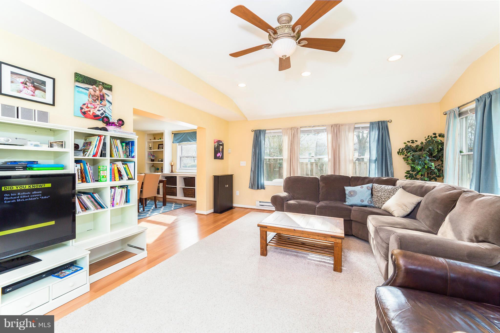 11506 Alma Street Silver Spring, MD 20902 - Photo 18 of 29 Family Room