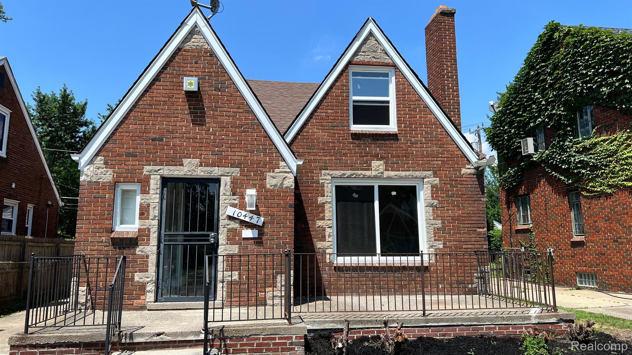 10447 Roxbury Street Detroit, MI 48224 - Photo 1 of 12 Gallery Image 1