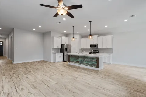 $499,950 | 941 Del Raphael Drive, Leander, TX 78641