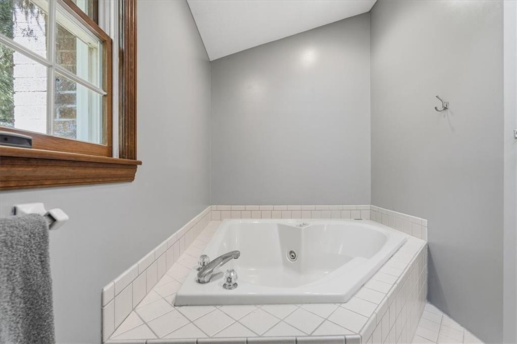 2448 Rihn Strasse Gibsonia, PA 15044 - Photo 29 of 44