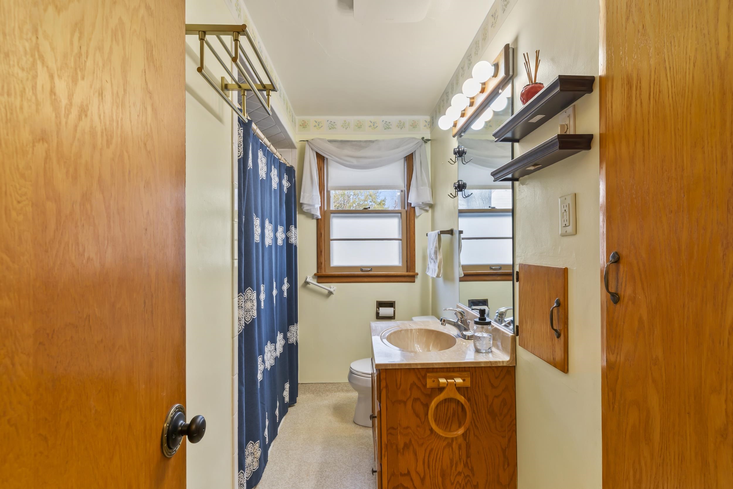 418 North Outagamie Street Appleton, WI 54914 - Photo 12 of 32