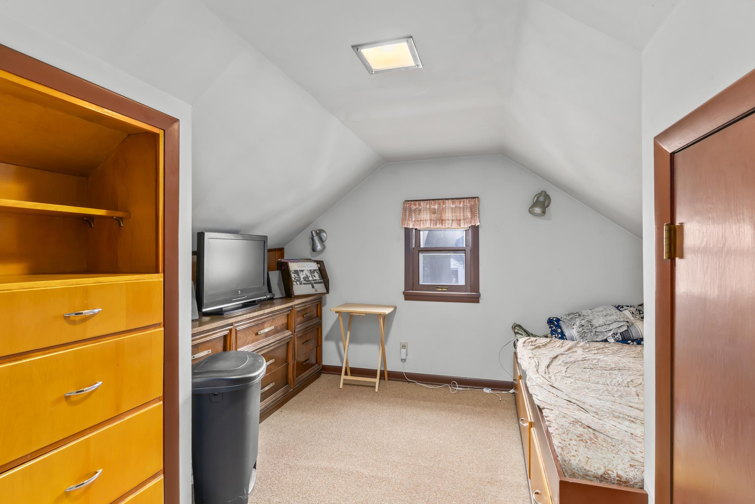 418 North Outagamie Street Appleton, WI 54914 - Photo 16 of 32