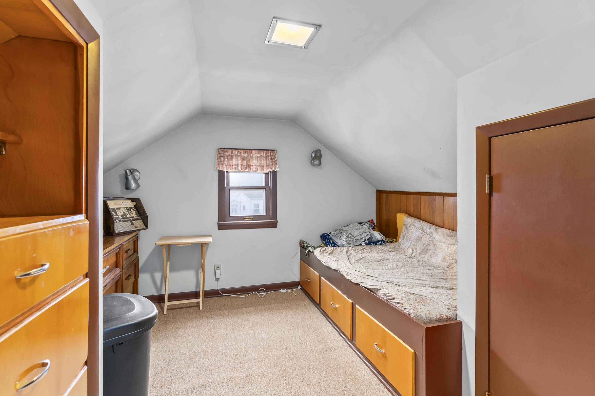 418 North Outagamie Street Appleton, WI 54914 - Photo 17 of 32