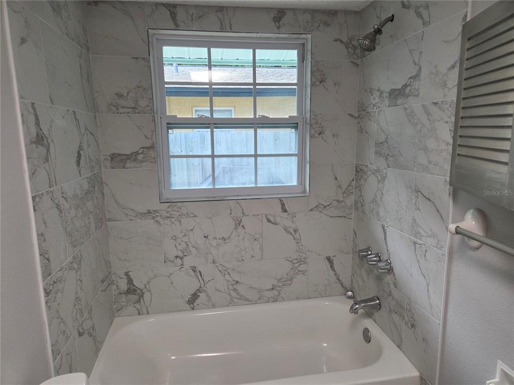 3201 Dryer Avenue Largo, FL 33770 - Photo 5 of 10