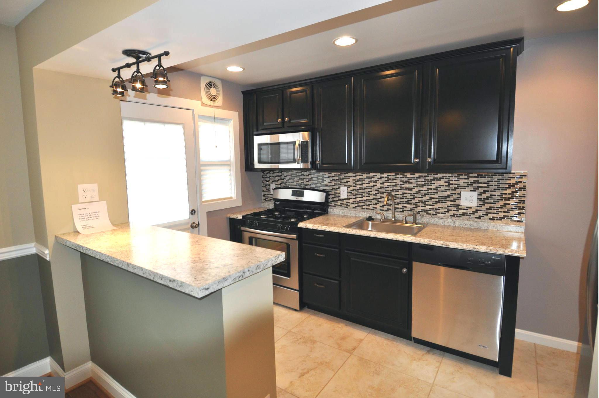 2011 Inverton Road Baltimore, MD 21222 - Photo 1 of 28 Kitchen