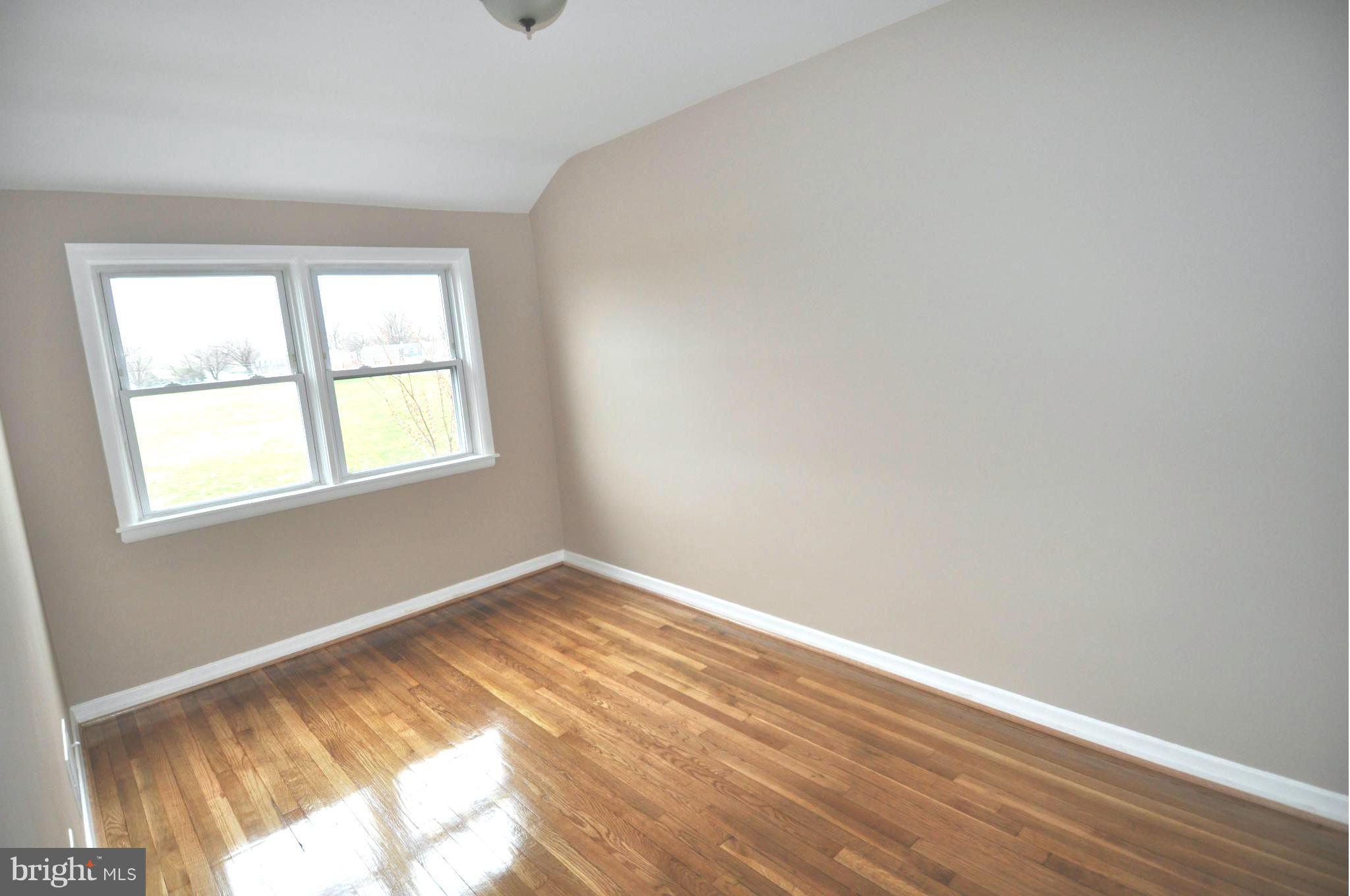 2011 Inverton Road Baltimore, MD 21222 - Photo 10 of 28 Bedroom (Master)