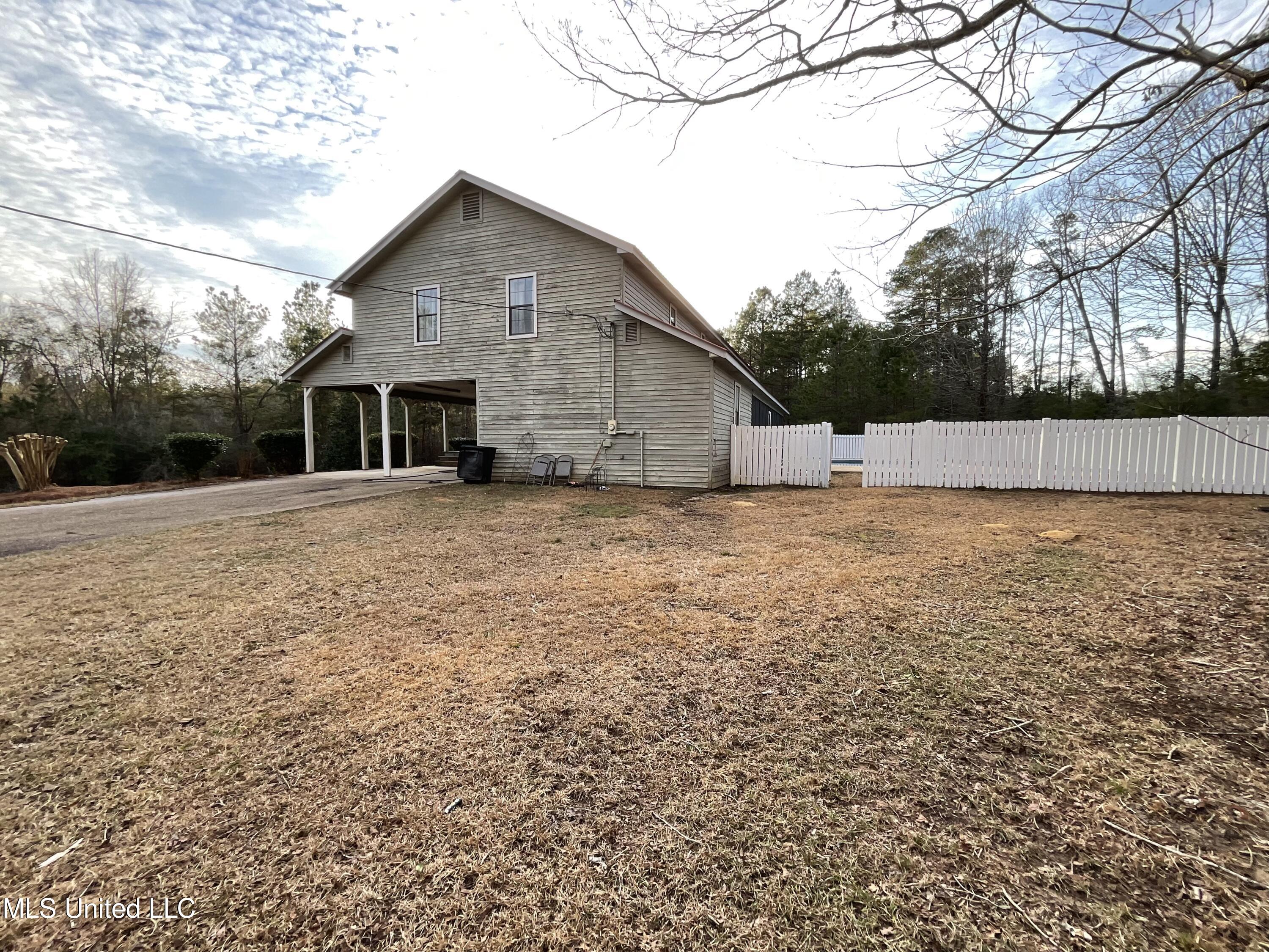 155 Billy Ray Road Magee, MS 39111 - Photo 3 of 39 E384C0B0-84FA-4541-BD7A-963F3790D207