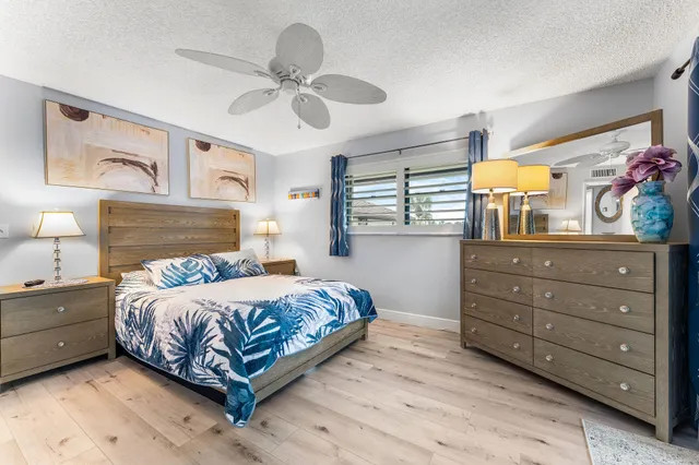 $179,900 | 211 Southwest South River Drive, Unit 205, Stuart, FL 34997