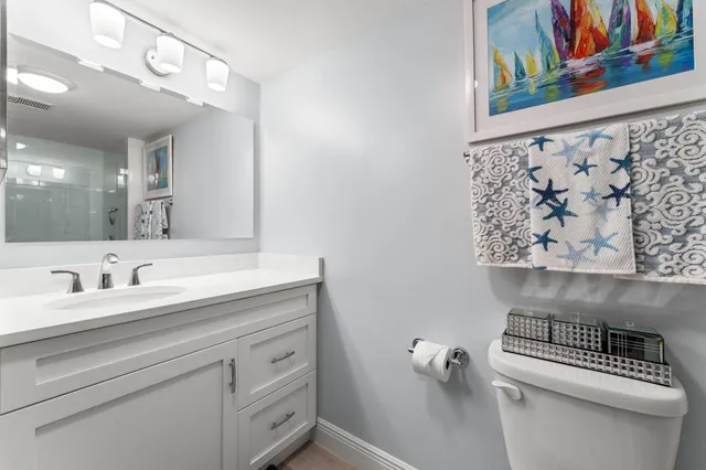 $179,900 | 211 Southwest South River Drive, Unit 205, Stuart, FL 34997