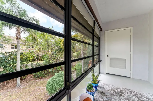 $179,900 | 211 Southwest South River Drive, Unit 205, Stuart, FL 34997