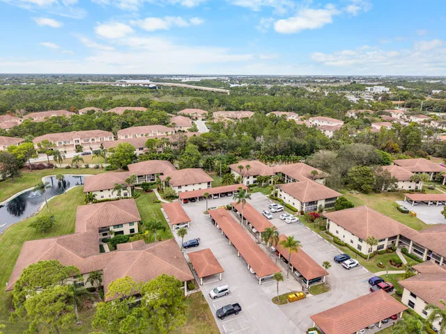 $179,900 | 211 Southwest South River Drive, Unit 205, Stuart, FL 34997