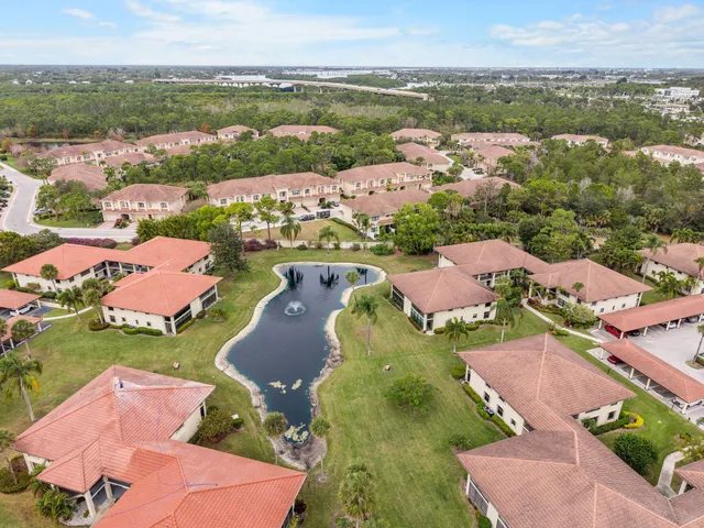 $179,900 | 211 Southwest South River Drive, Unit 205, Stuart, FL 34997