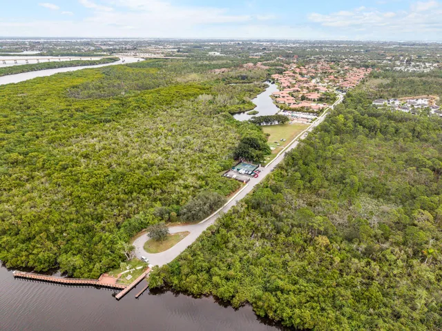 $179,900 | 211 Southwest South River Drive, Unit 205, Stuart, FL 34997