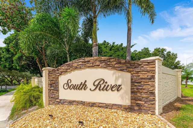 $179,900 | 211 Southwest South River Drive, Unit 205, Stuart, FL 34997