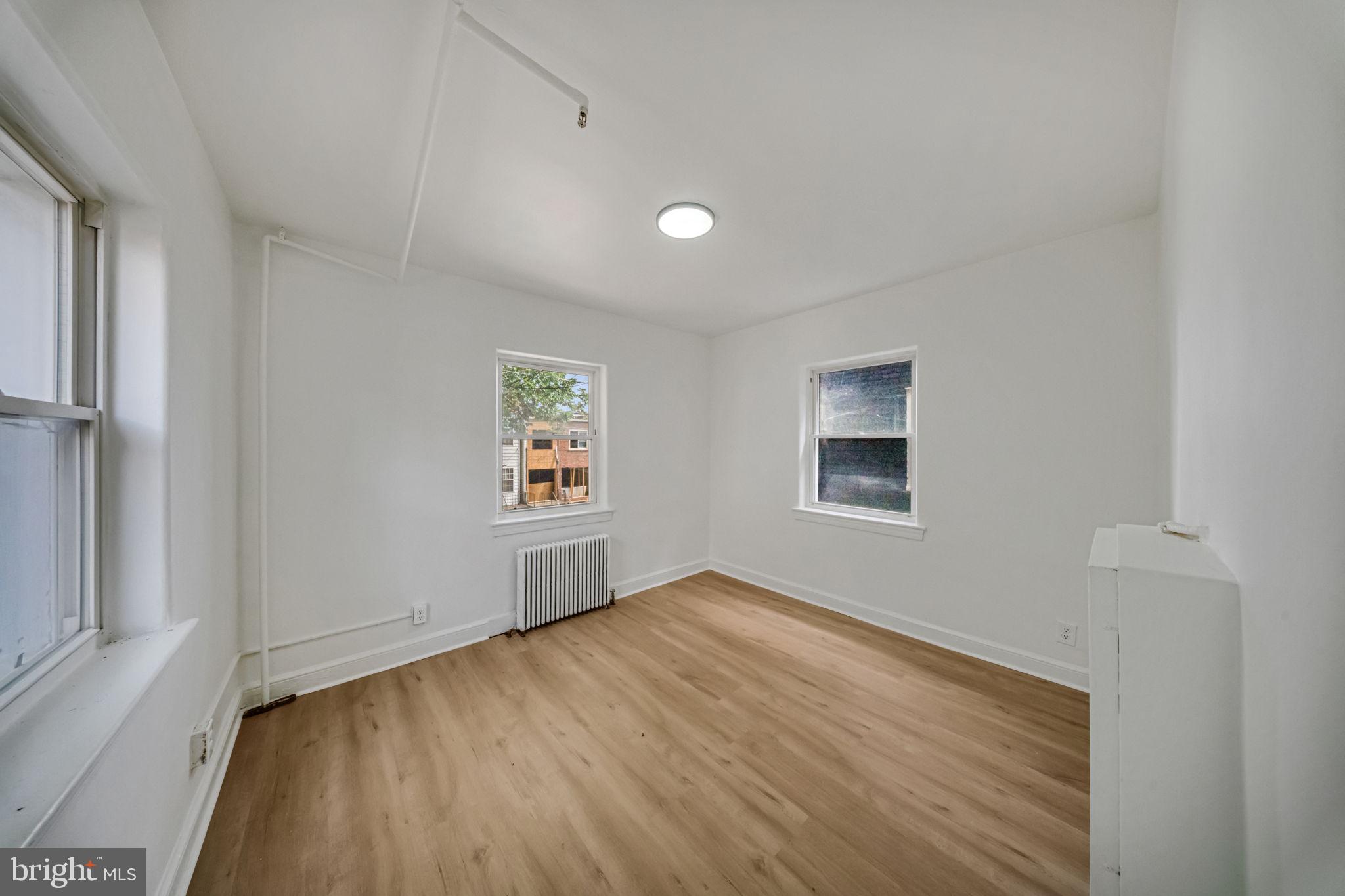337 Delafield Place Northwest Washington, DC 20011 - Photo 31 of 72 Bright and airy blank canvas space.