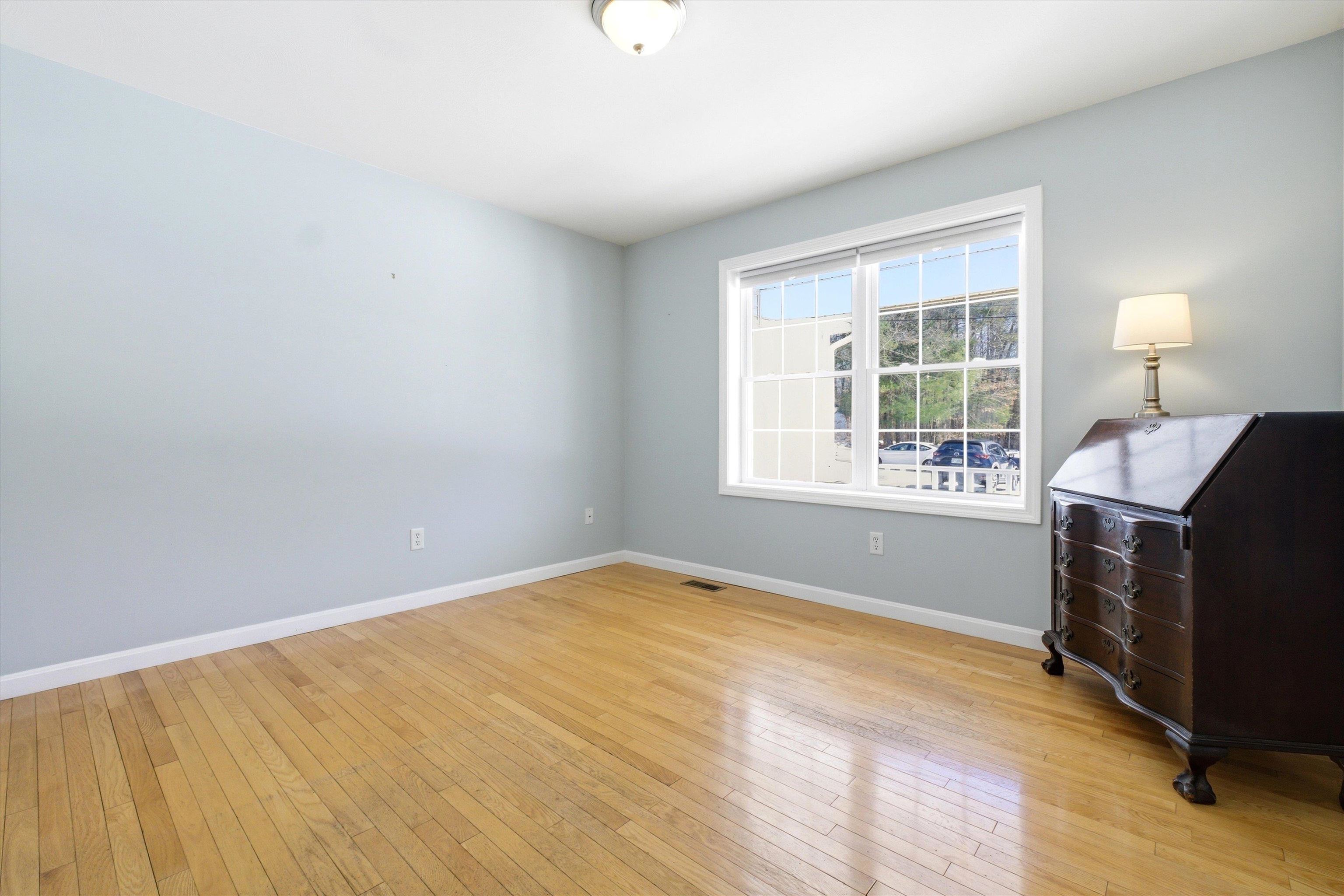 6 Patricia Lane Amherst, NH 03031 - Photo 14 of 33