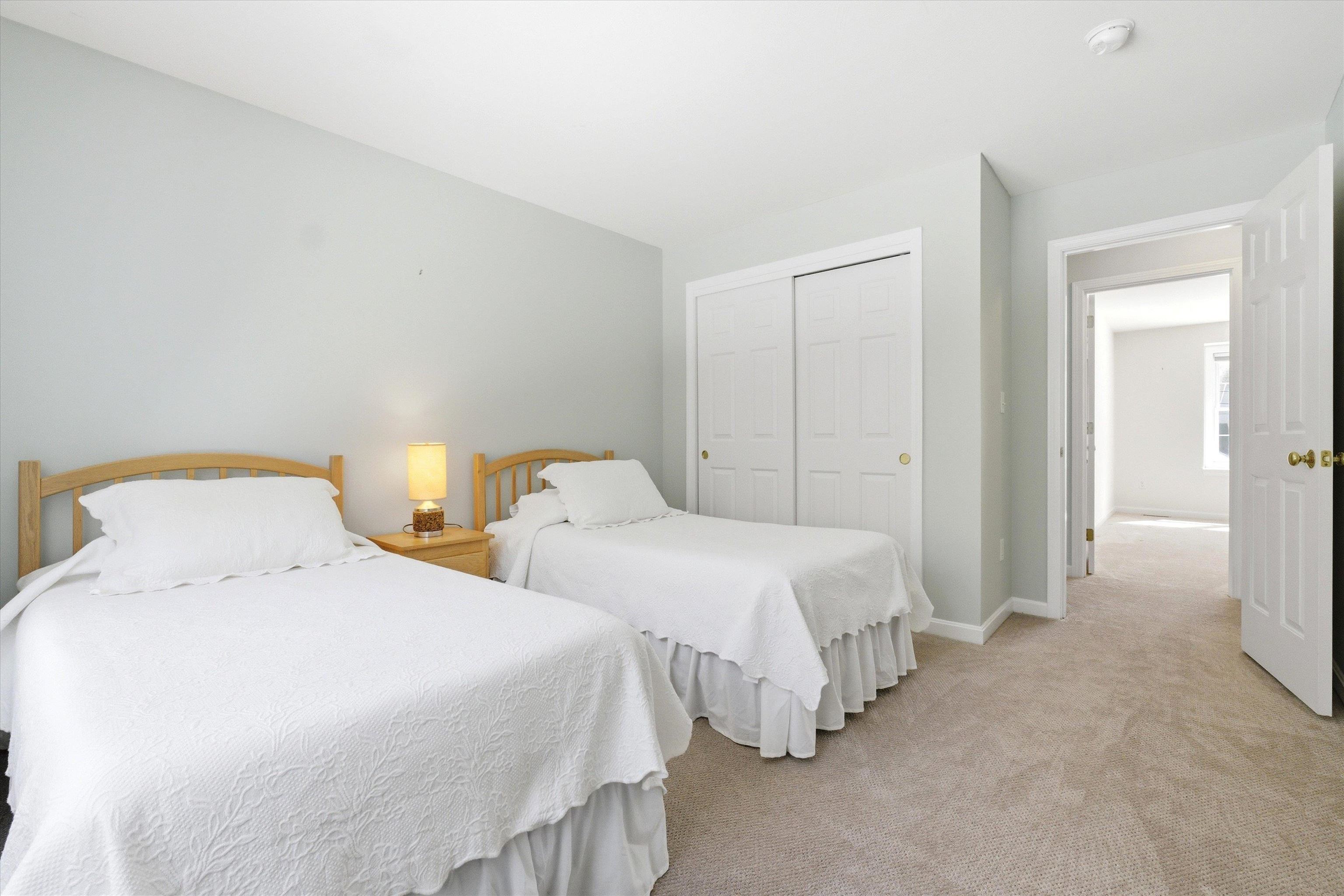 6 Patricia Lane Amherst, NH 03031 - Photo 20 of 33