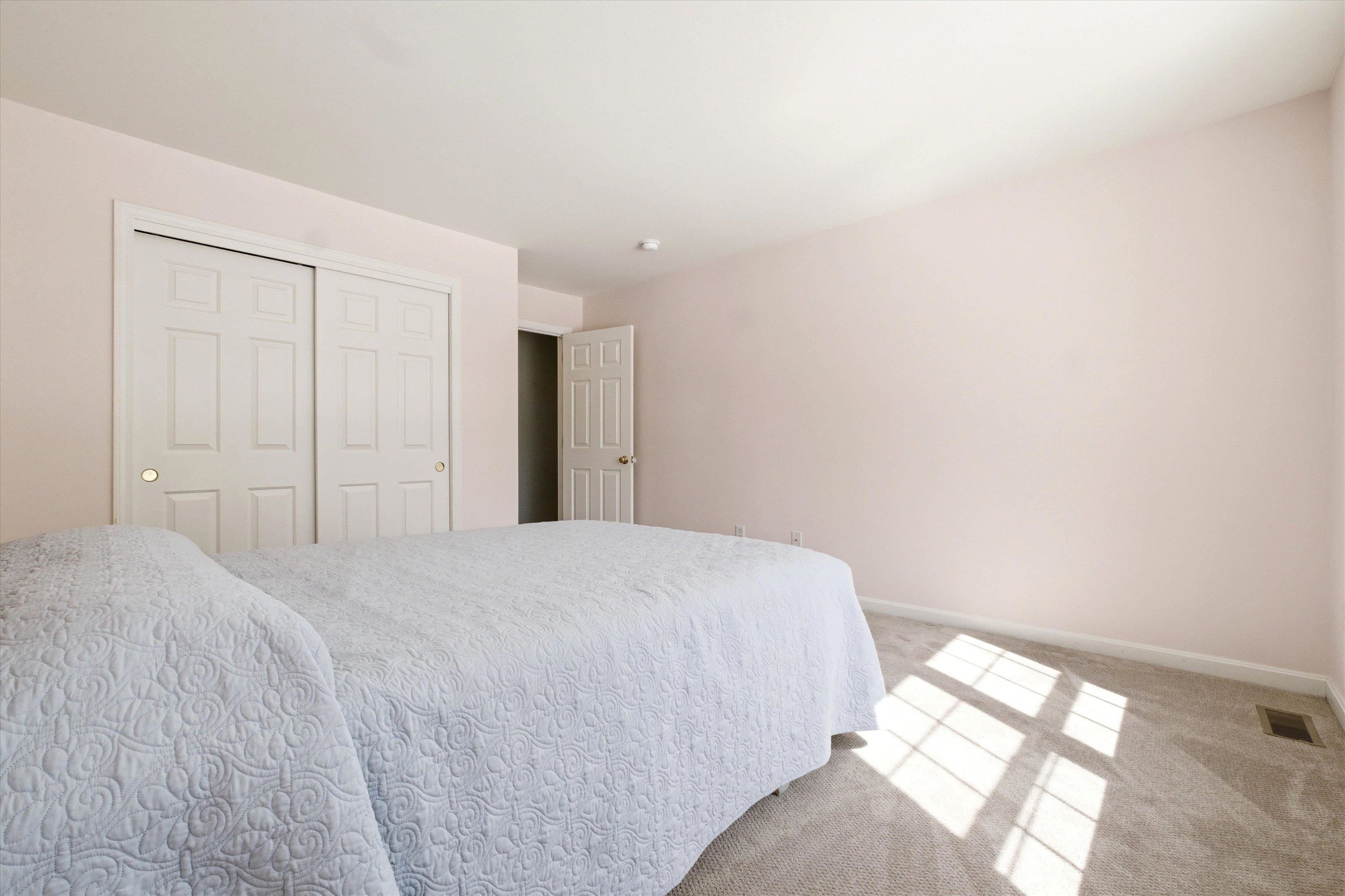 6 Patricia Lane Amherst, NH 03031 - Photo 22 of 33