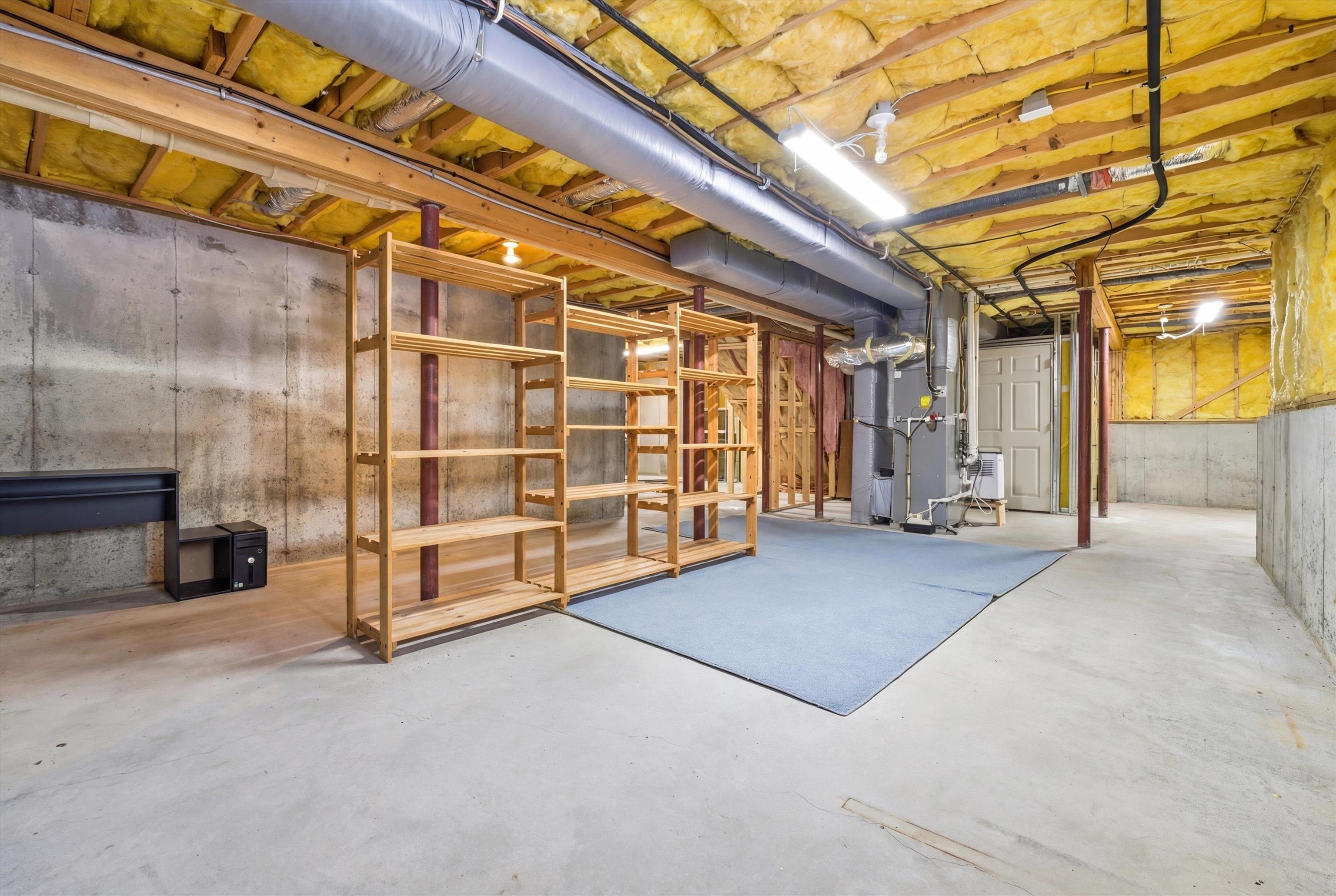 6 Patricia Lane Amherst, NH 03031 - Photo 27 of 33