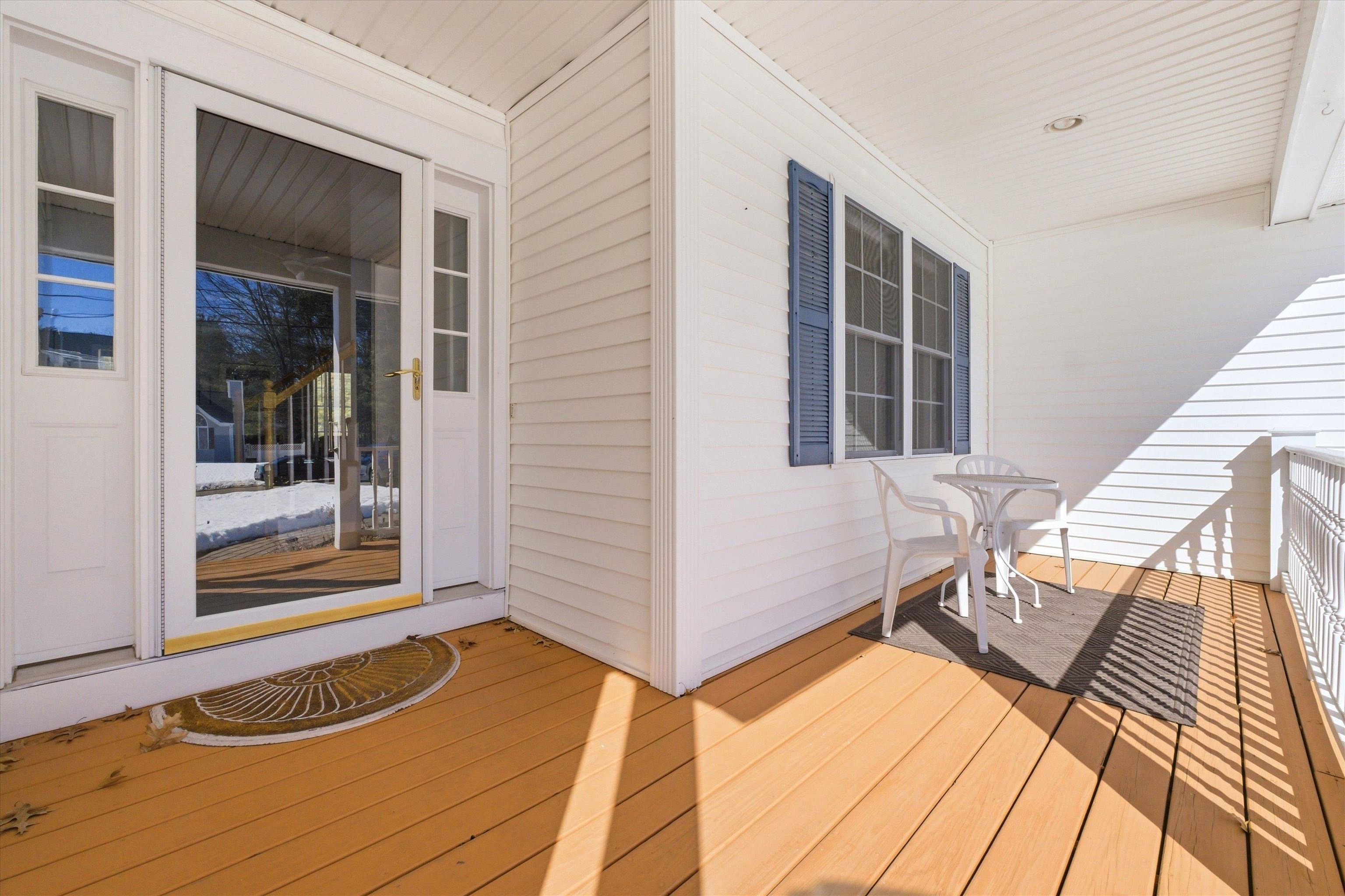 6 Patricia Lane Amherst, NH 03031 - Photo 3 of 33