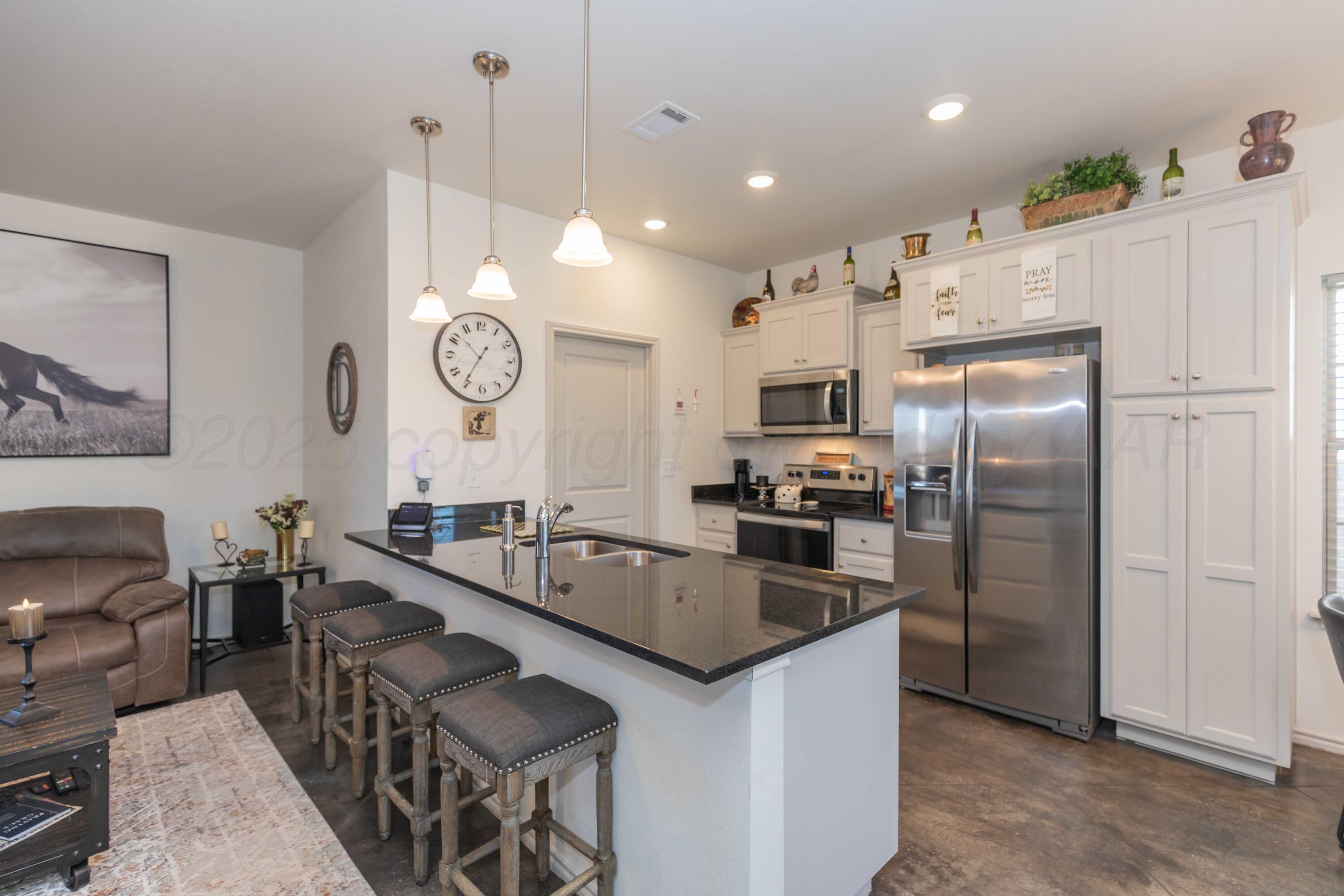 5013 Ratliff Street Amarillo, TX 79118 - Photo 6 of 28 KITCHEN VIEW 1 (15)