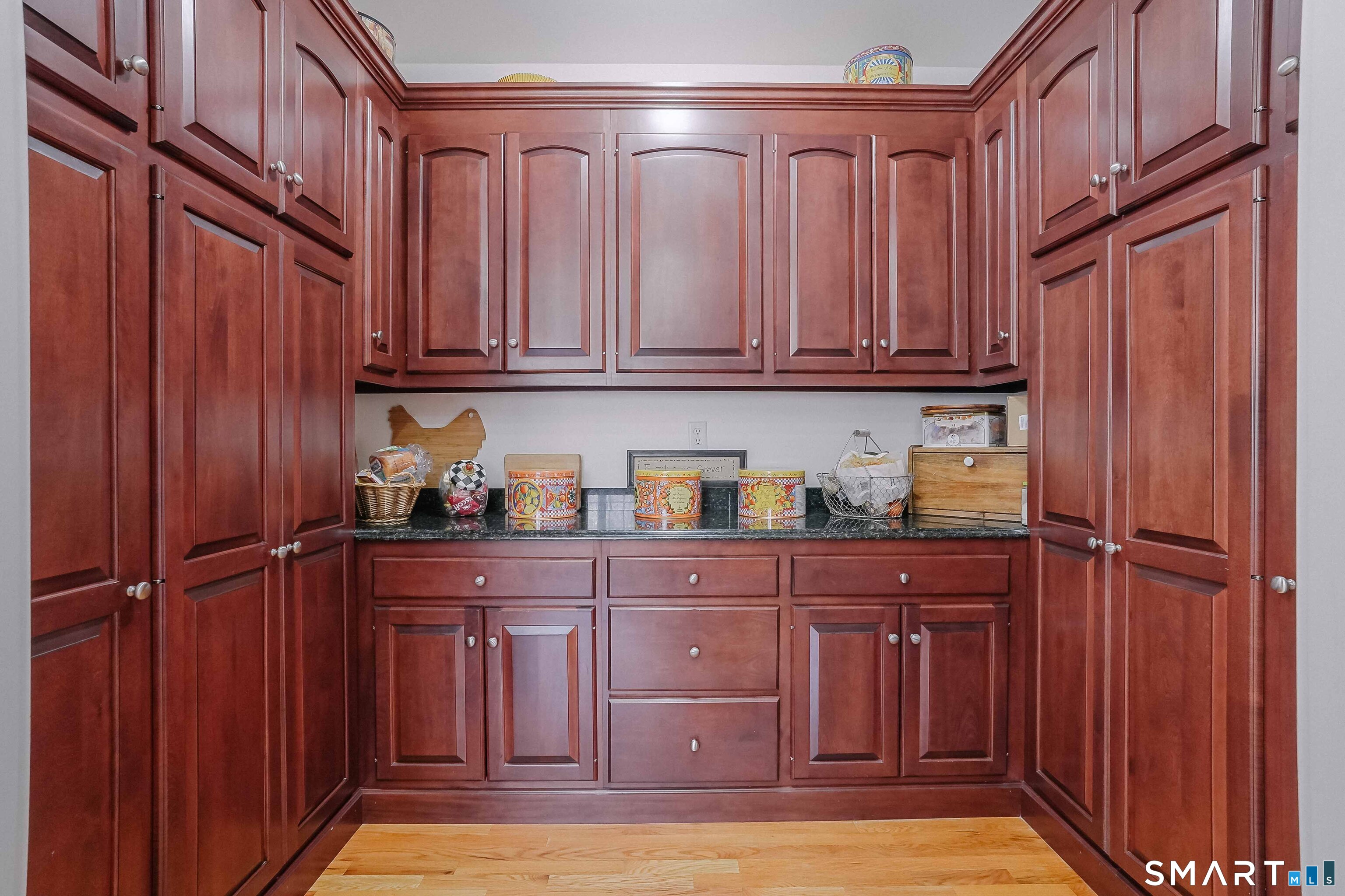 380 Southbury Road Roxbury, CT 06783 - Photo 10 of 40